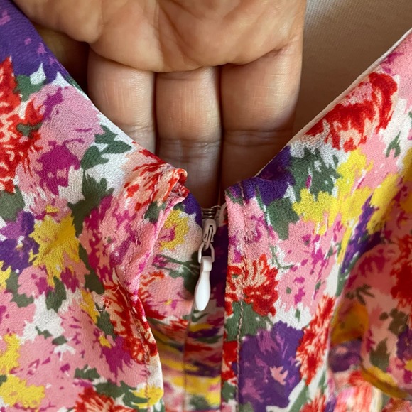 NWT WAYF Chelsea Tiered Ruffle Maxi Dress Rainbow Carnations Size Small Tiered - Picture 9 of 16